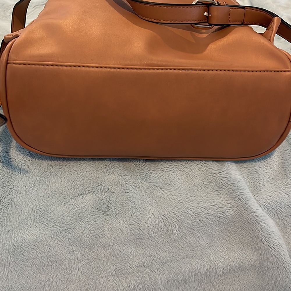 Backpack - Picture 4 of 6